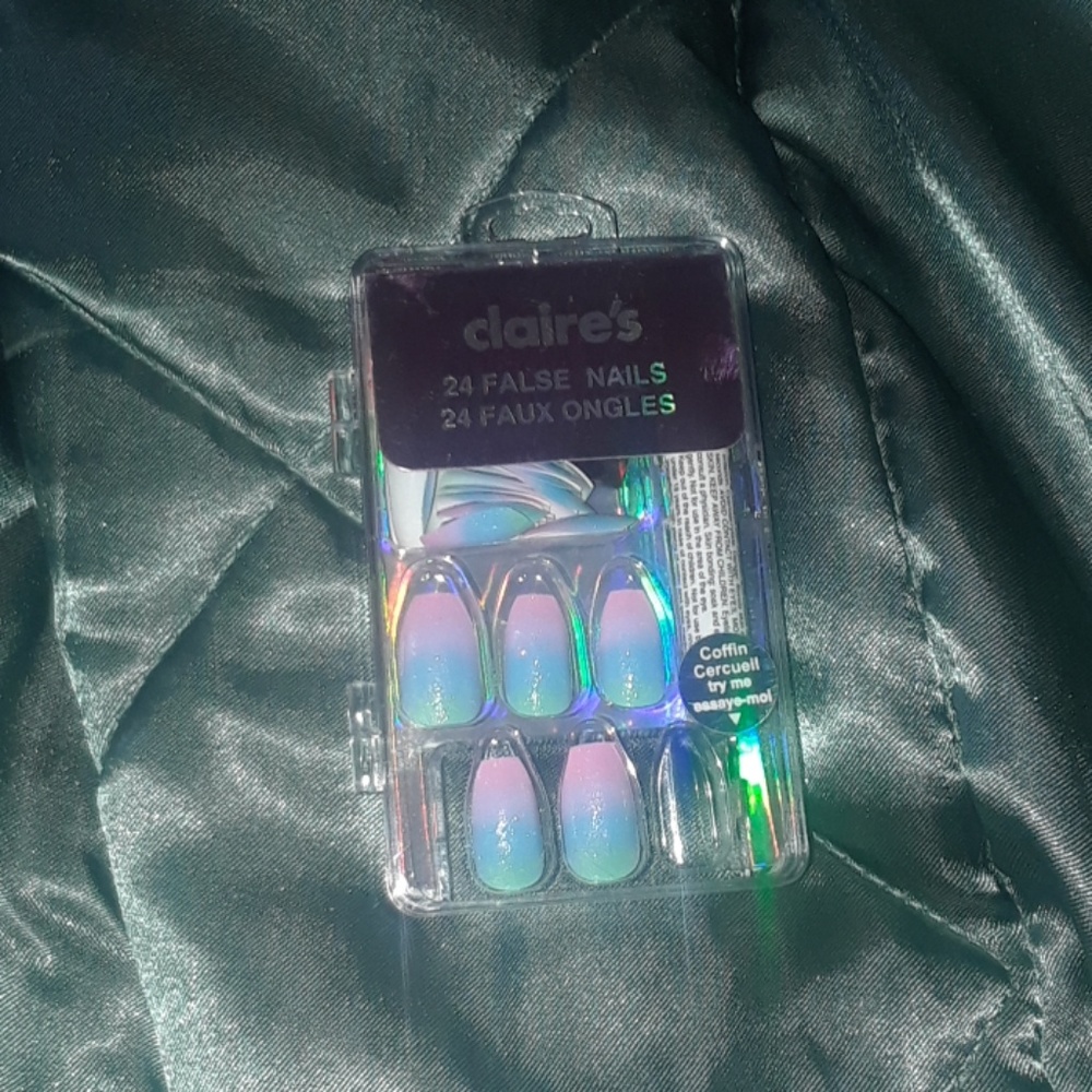 Coffin tip nails